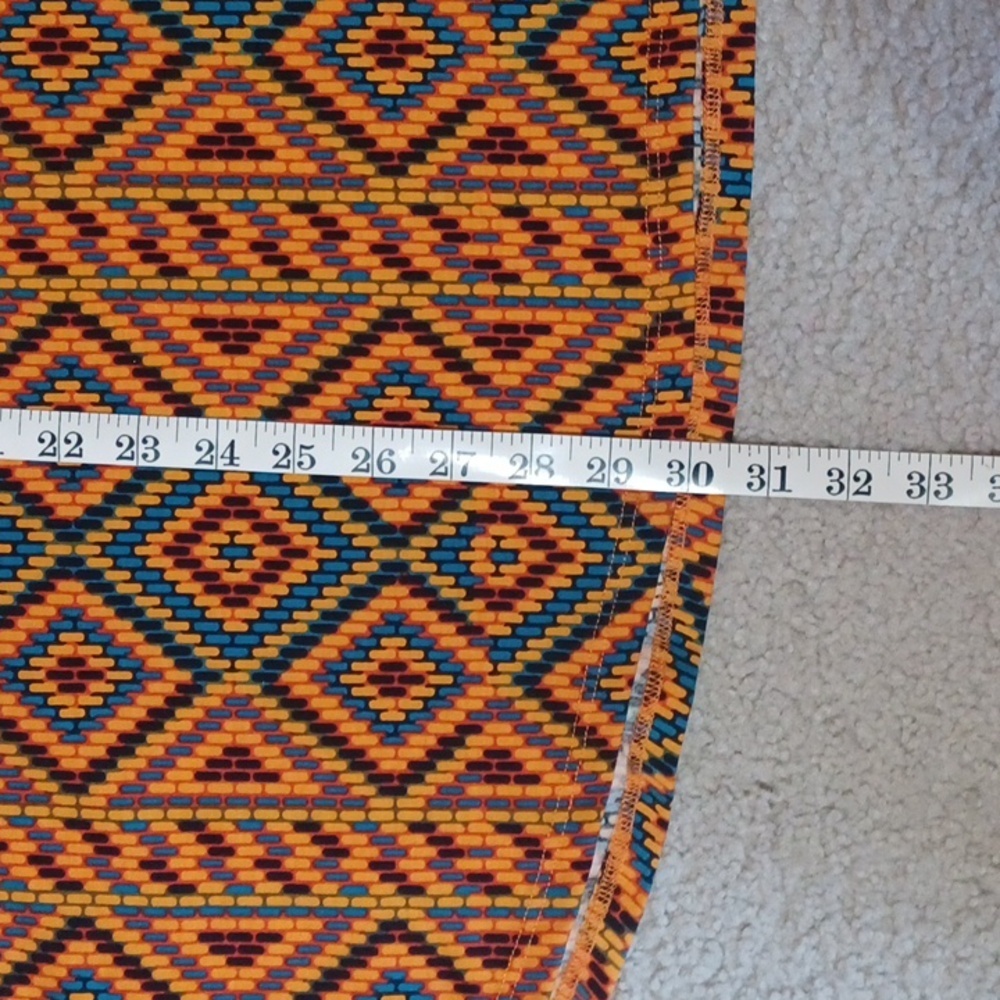 LuLaRoe Multicolor Geometric Pattern Tunic - Picture 5 of 16